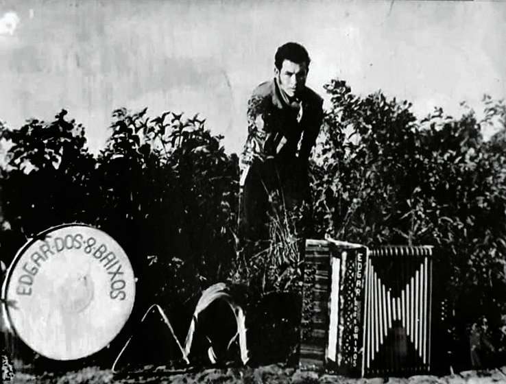Edgar dos 8 baixos